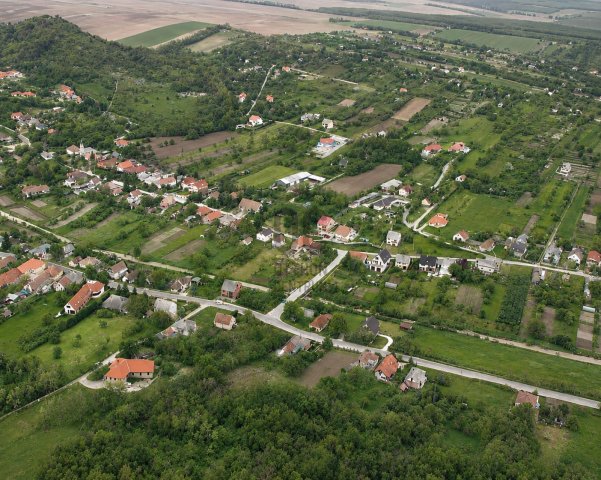 Eladó családi ház, Csabdiban 61 M Ft, 2 szobás
