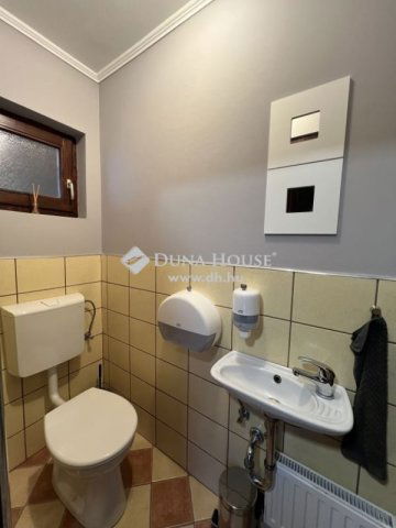 Eladó üzlethelyiség, Ócsán 147 M Ft, 4 szobás