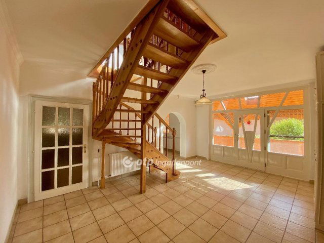 Eladó családi ház, Kecskeméten 89.99 M Ft, 5 szobás