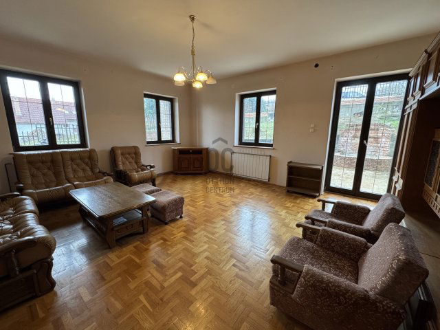 Eladó családi ház, Tahitótfalun 159 M Ft, 5 szobás