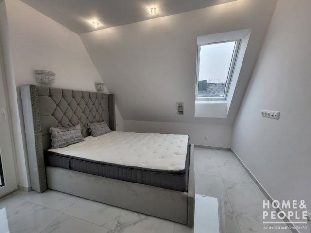 Eladó téglalakás, Szegeden 54.99 M Ft, 1 szobás