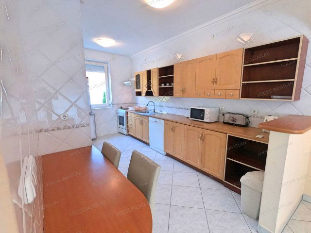 Kiadó családi ház, albérlet, Kecskeméten 400 E Ft / hó
