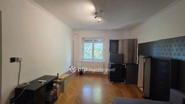 Eladó panellakás, Szabadszálláson 26.9 M Ft, 3 szobás