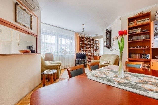 Eladó téglalakás, Budapesten, II. kerületben 135 M Ft, 3 szobás