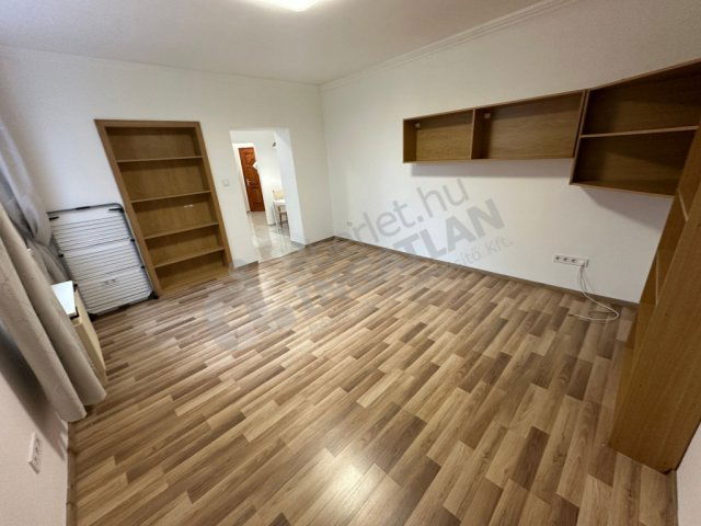 Kiadó téglalakás, albérlet, XI. kerületben, Bocskai úton