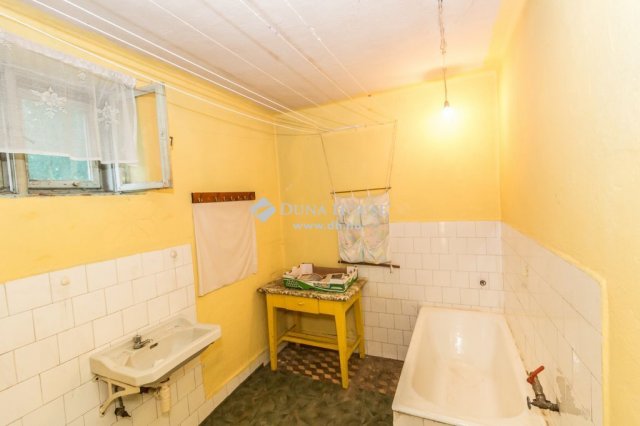Eladó családi ház, Őriszentpéteren 60 M Ft, 3 szobás