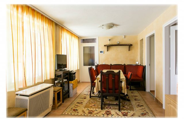 Kiadó családi ház, albérlet, Mohácson 324 E Ft / hó, 6 szobás