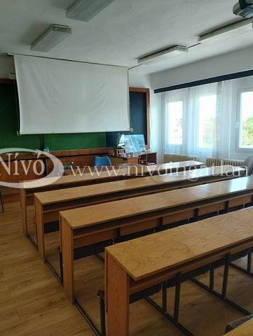 Kiadó iroda, Veszprémben 80 E Ft / hó, 1 szobás