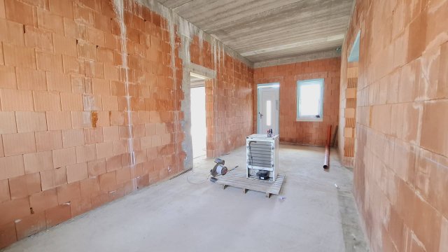 Eladó családi ház, Szigetszentmiklóson 375 M Ft, 5 szobás