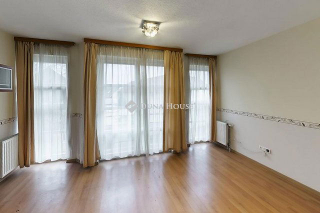 Kiadó téglalakás, albérlet, Kecskeméten 350 E Ft / hó