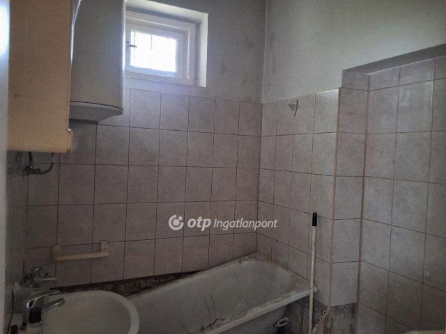 Eladó családi ház, Albertirsán 89 M Ft, 4 szobás