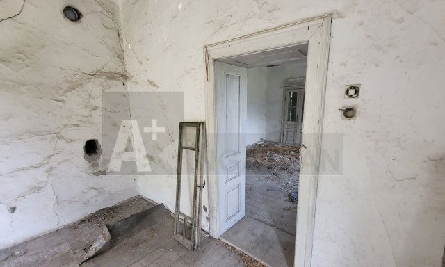 Eladó családi ház, Kisteleken 11.9 M Ft, 4 szobás