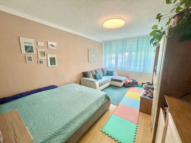 Eladó panellakás, Debrecenben 61.9 M Ft, 2 szobás