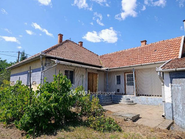 Eladó családi ház, Jászfényszarun 29.9 M Ft, 3 szobás