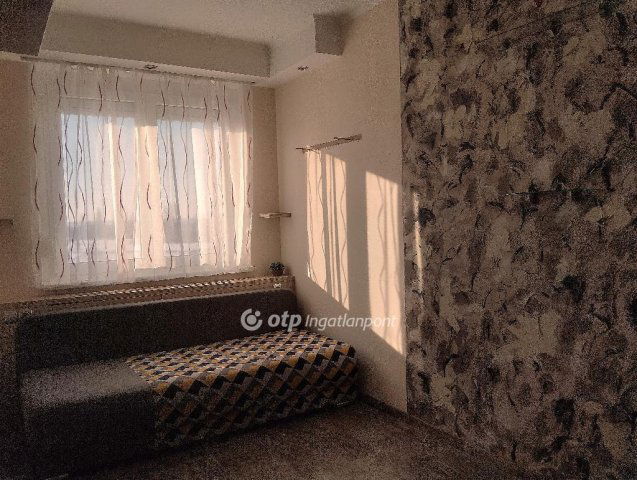 Eladó panellakás, Székesfehérvárott 49 M Ft, 1+1 szobás