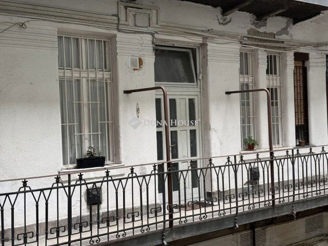 Eladó téglalakás, Budapesten, VIII. kerületben 95 M Ft, 3 szobás