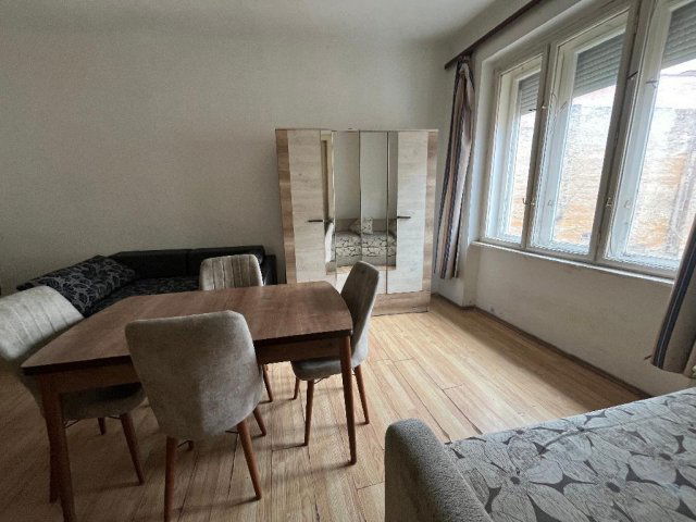 Eladó téglalakás, Budapesten, VIII. kerületben 49 M Ft, 2 szobás