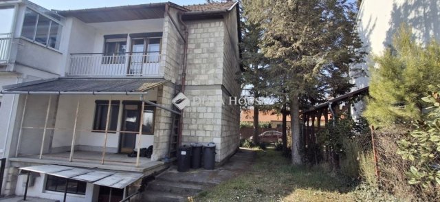 Eladó ikerház, Szentendrén 89 M Ft, 3 szobás