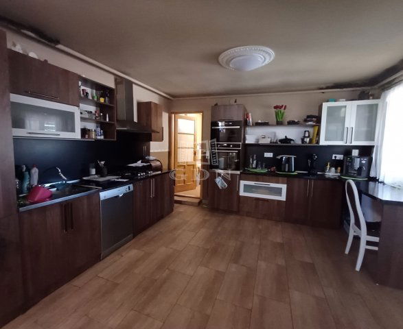 Eladó családi ház, Nagybaracskán 27.2 M Ft, 3 szobás