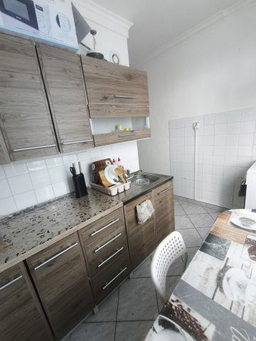 Eladó panellakás, Szegeden 46.9 M Ft, 1+1 szobás