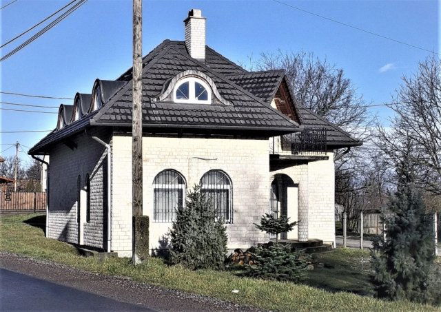 Eladó üzlethelyiség, Móron 75 M Ft / költözzbe.hu