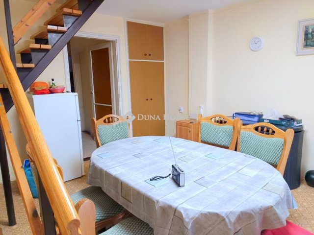 Eladó családi ház, Igalon 39.5 M Ft, 8 szobás
