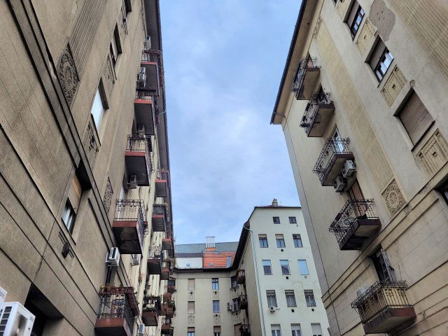 Eladó téglalakás, Budapesten, IX. kerületben, Soroksári úton