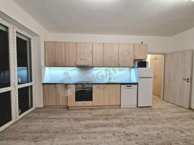 Kiadó téglalakás, albérlet, XIII. kerületben, Tomori közben