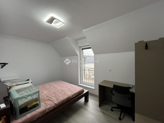 Eladó családi ház, Budakeszin 156 M Ft, 4 szobás
