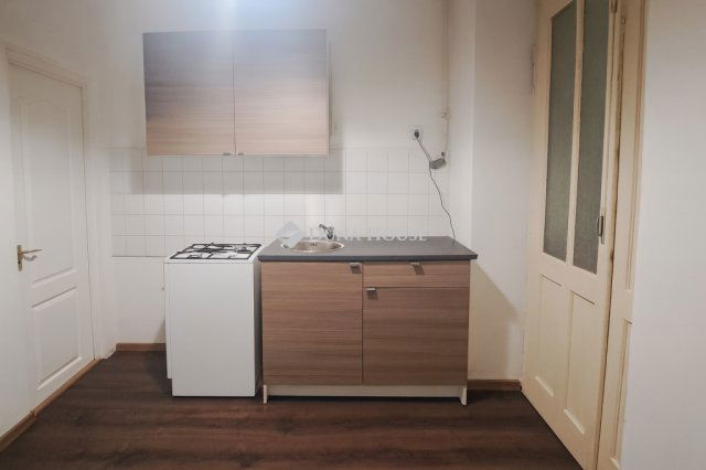 Eladó téglalakás, Budapesten, VII. kerületben 44.9 M Ft