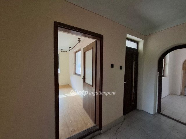 Eladó családi ház, Mezőcsáton 30 M Ft, 4 szobás