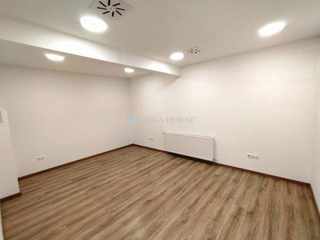 Kiadó iroda, Sülysápon 84 E Ft / hó / költözzbe.hu
