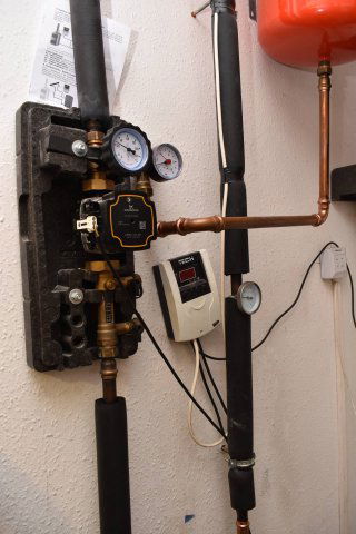 Eladó mezogazdasagi ingatlan, Tatán 190 M Ft, 11 szobás