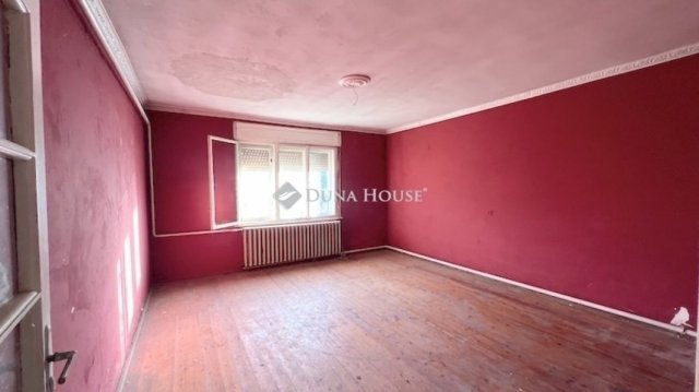Eladó családi ház, Kókán 29.8 M Ft, 4 szobás