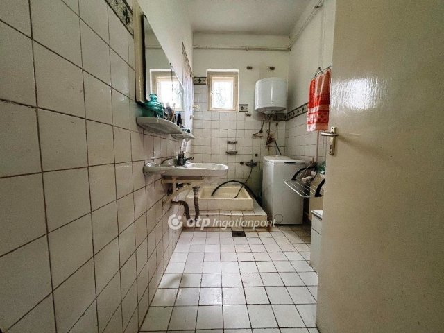 Eladó családi ház, Érden 99 M Ft, 3 szobás