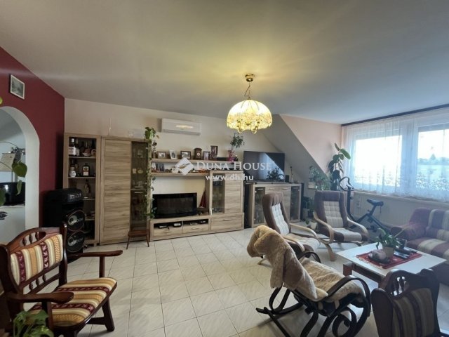 Eladó családi ház, Szombathelyen 114.99 M Ft, 9 szobás