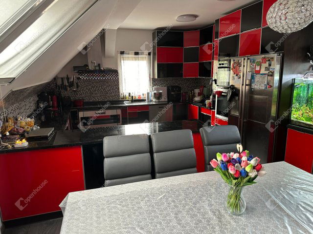 Eladó családi ház, Gyömrőn 189 M Ft, 15 szobás