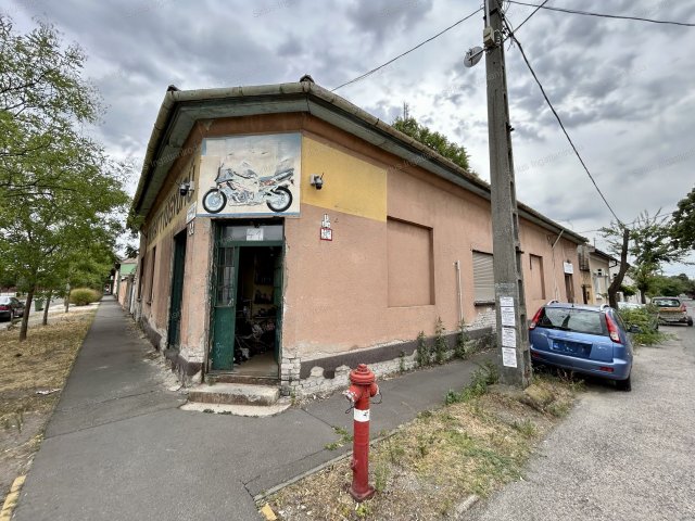 Eladó üzlethelyiség, Budapesten, XX. kerületben 65 M Ft