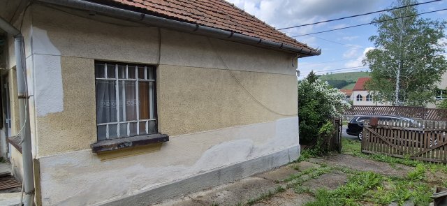 Eladó családi ház, Kurityánon 10.49 M Ft, 2 szobás