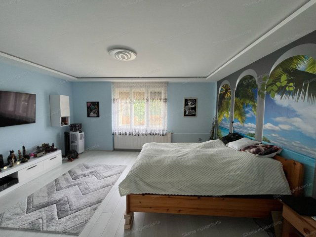 Eladó családi ház, Környén 89.9 M Ft, 2+1 szobás