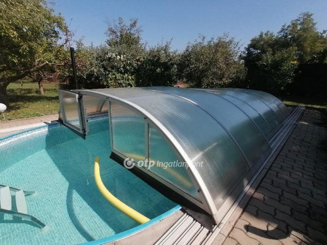 Eladó családi ház, Orosházán 79.9 M Ft, 3 szobás