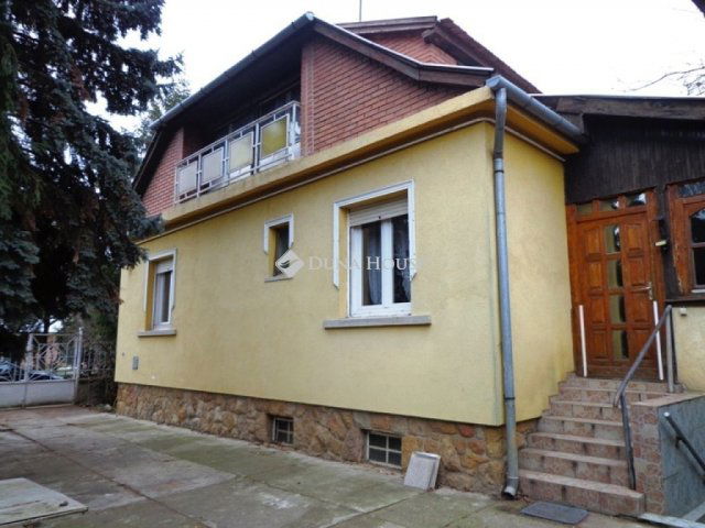 Eladó családi ház, Budapesten, XVIII. kerületben 109 M Ft
