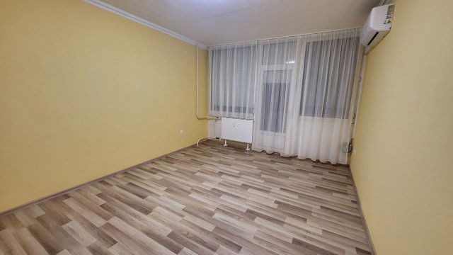 Kiadó panellakás, albérlet, Egerben 160 E Ft / hó, 2 szobás