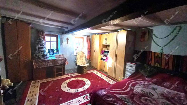 Eladó családi ház, Nagykörűn 25 M Ft, 6 szobás