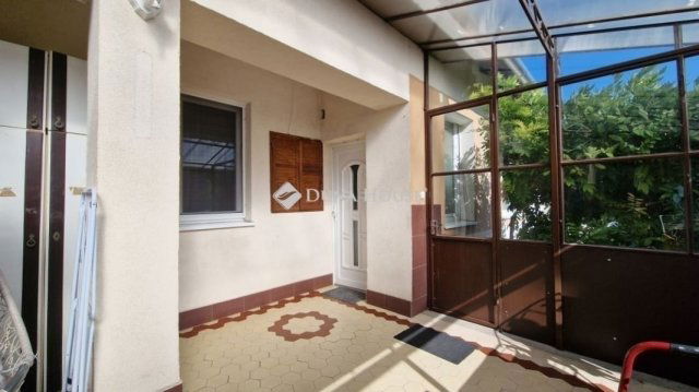 Eladó családi ház, Budapesten, XVI. kerületben 65 M Ft, 4 szobás