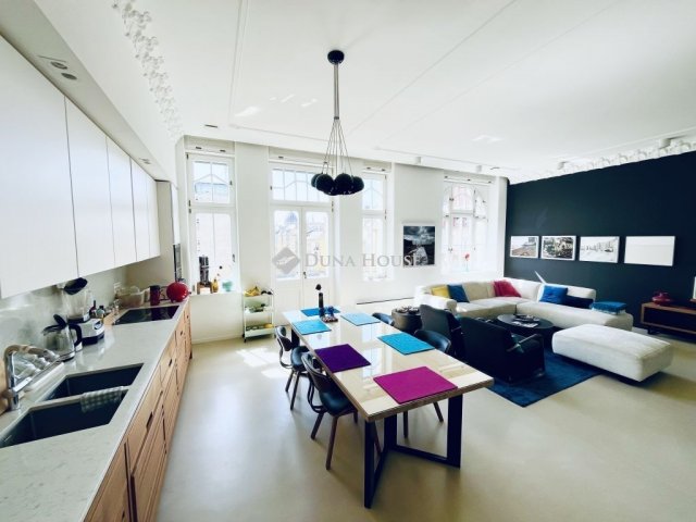 Eladó téglalakás, Budapesten, V. kerületben 659 M Ft, 7 szobás