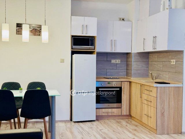 Kiadó téglalakás, albérlet, Debrecenben 230 E Ft / hó, 2 szobás