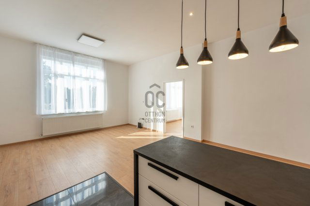 Eladó téglalakás, Budapesten, I. kerületben 132.9 M Ft, 3 szobás