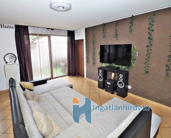 Eladó családi ház, Budapesten, XV. kerületben 115 M Ft, 4 szobás