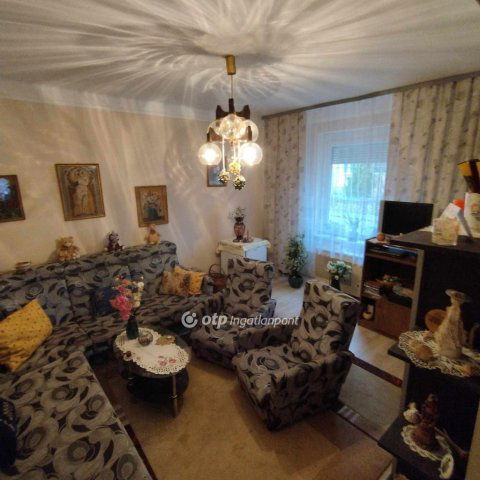 Eladó téglalakás, Miskolcon 25.4 M Ft, 2 szobás